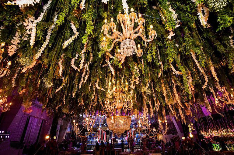 Captivating & Enchanting Ceiling Decor Ideas for a Perfect Celebration