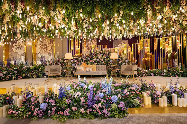 This dreamy engagement decor by The A-Cube Project is a treat for the eyes