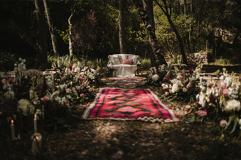 A Gorgeous Wedding Bathed In Bohemian Rhapsody Decor Theme
