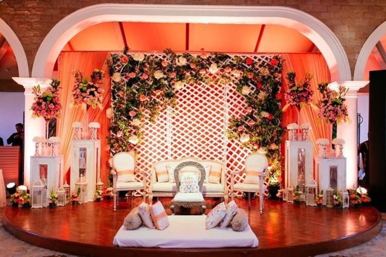 Lounge Décor for Your ‘Resting Post-Dance Floor Face' Zone